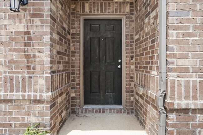 Building Photo - 1410 Crossford Trl
