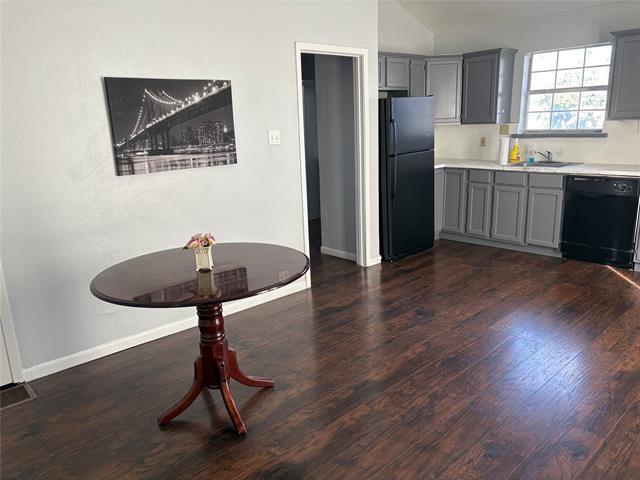 Building Photo - 12404 Sunland St