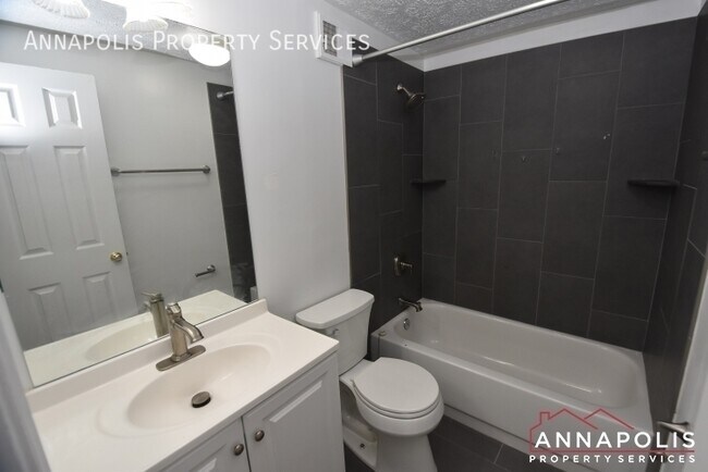 Building Photo - 1534 Falstone Ln