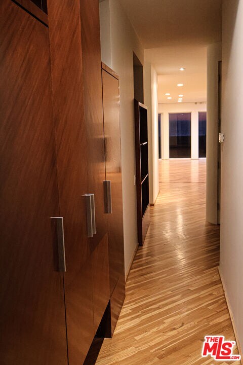 Building Photo - 3505 Ocean Front Walk