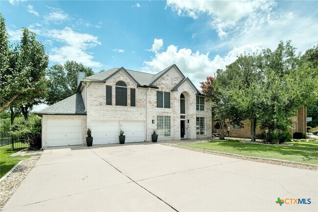 Building Photo - 30209 Oak Tree Dr