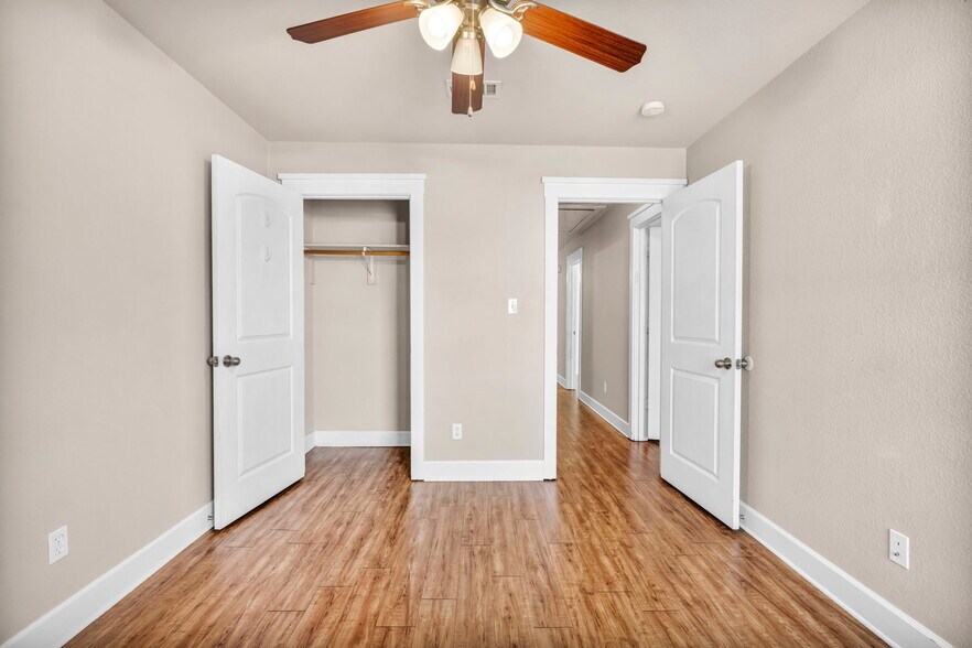 Building Photo - 710 Claremont Pky