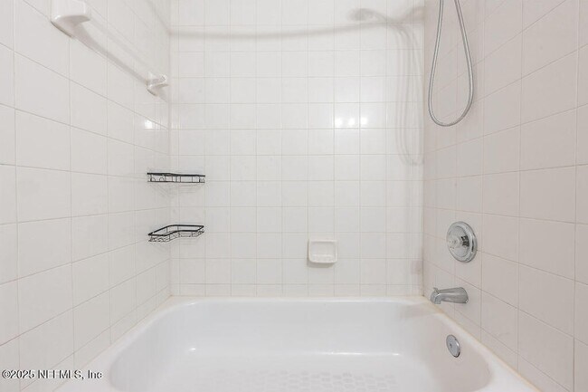 Building Photo - 168 Jardin De Mer Pl