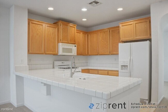 Building Photo - 4 br, 2 bath House - 1834 Zurlo Way, Sacra...