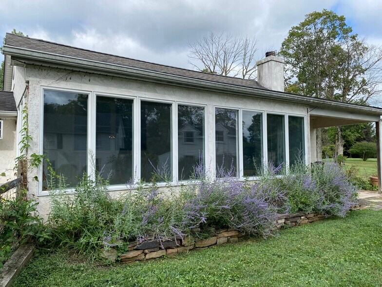 Front of house - 1926 Sugar Bottom Rd