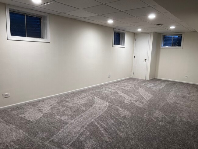 Building Photo - 809 Overlook Dr