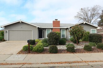 Building Photo - 7256 Havenside Dr