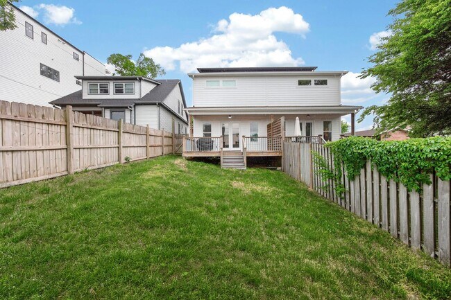 Building Photo - 4704A Kentucky Ave