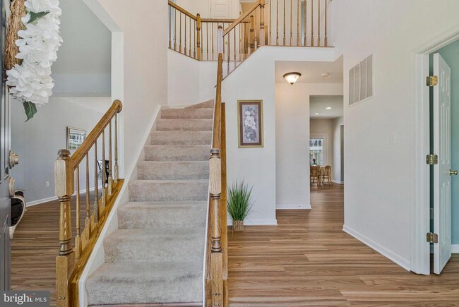 Building Photo - 44208 Navajo Dr