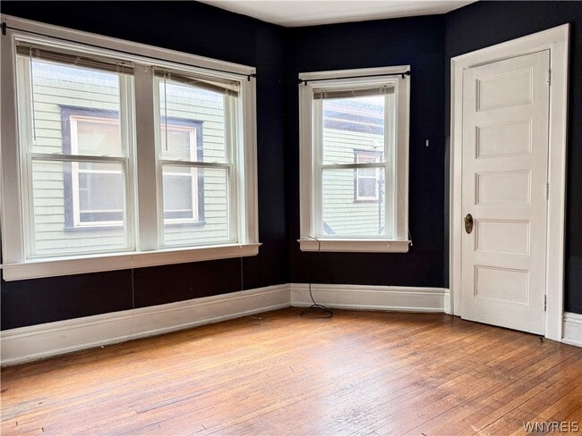 Building Photo - 246 Bryant St