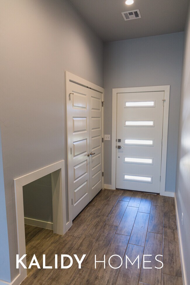 Building Photo - 629 Remington Ave