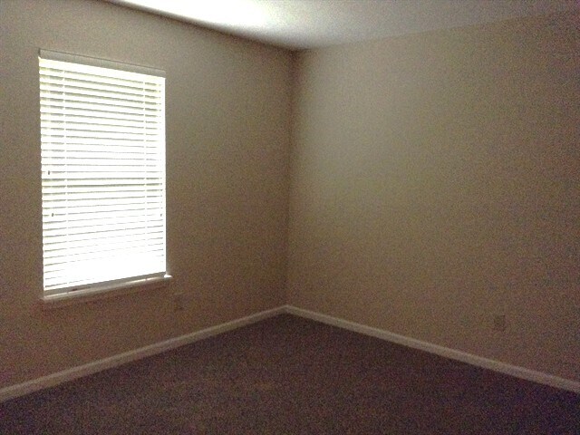 Building Photo - 10534 Aspen Dr