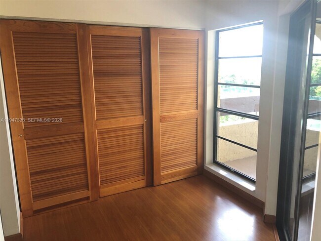 Building Photo - 8850 SW 123rd Ct