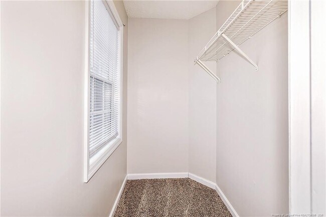 Building Photo - 519 Abbottswood Dr