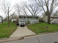 Building Photo - 2308 Tremaine Dr