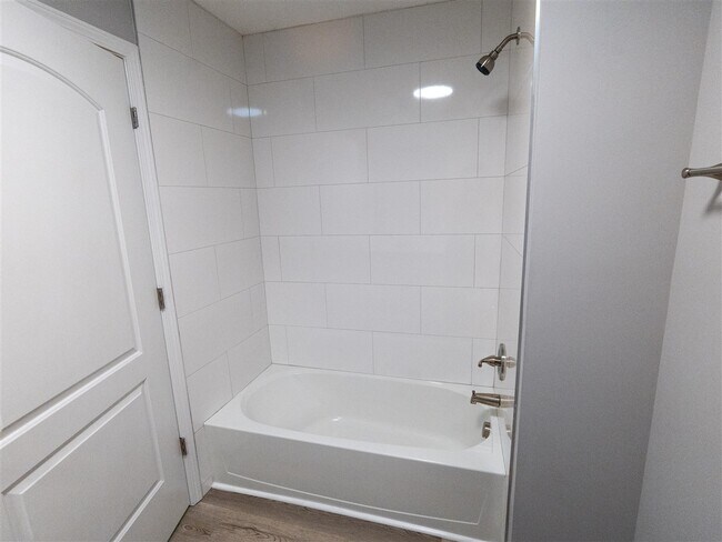 Building Photo - 675 Denver Cir