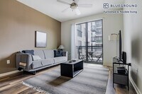 Building Photo - 11501 Century Oaks Terrace