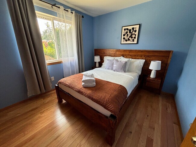 Building Photo - 7415 204th St SW