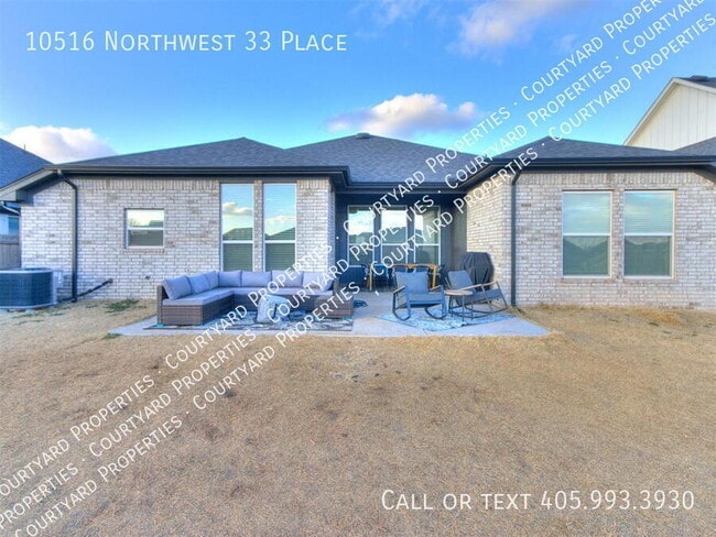 Building Photo - 10516 NW 33rd Pl