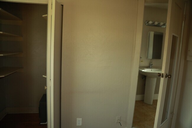 Building Photo - 4517 33rd St