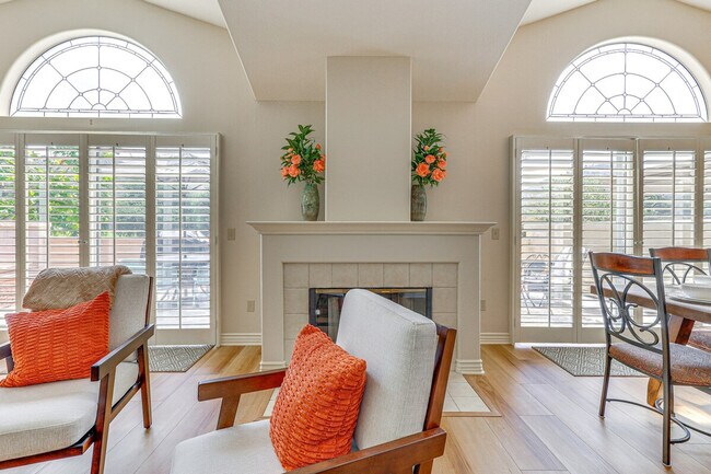 Building Photo - 29695 Circle R Greens Dr