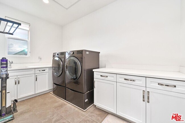 Building Photo - 4101 Adishian Wy