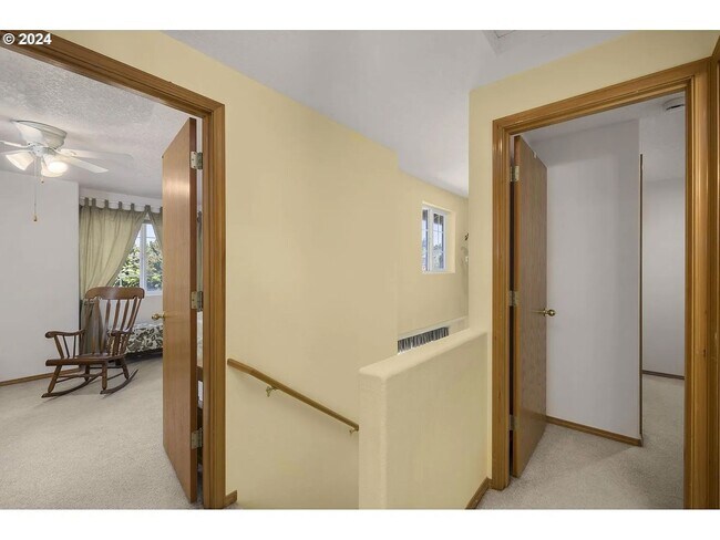 Building Photo - Stunning 4 Bedroom Home in Bethany!