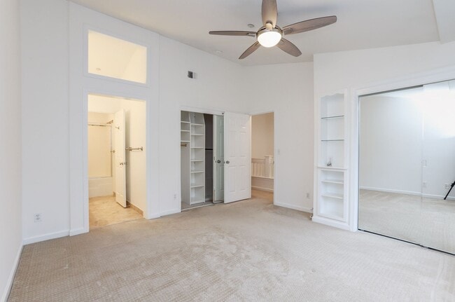 Building Photo - 3 Bed / 2.5 Bath townhome at the Cove in Redwood Shores with garage parking and EV charger. YouTu...