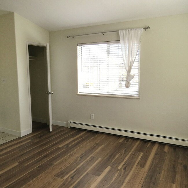 Building Photo - FREE RENT UNTIL THE END OF THE MONTH!!!