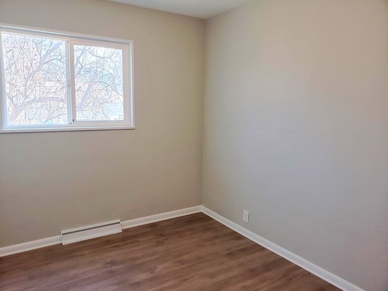 Bedroom 3 - 3155 S Fox St