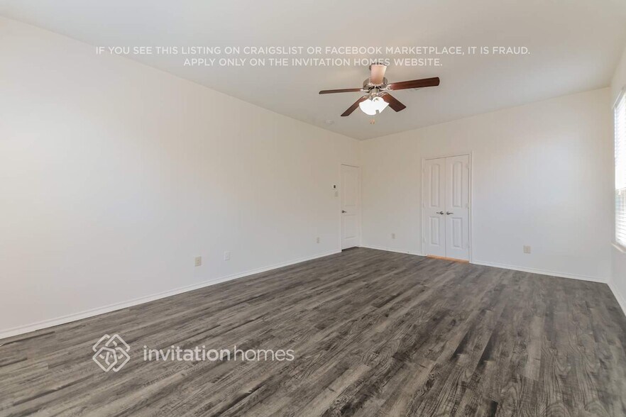 Building Photo - 1408 Red River Dr