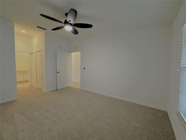 Building Photo - 14271 Heritage Landing Blvd