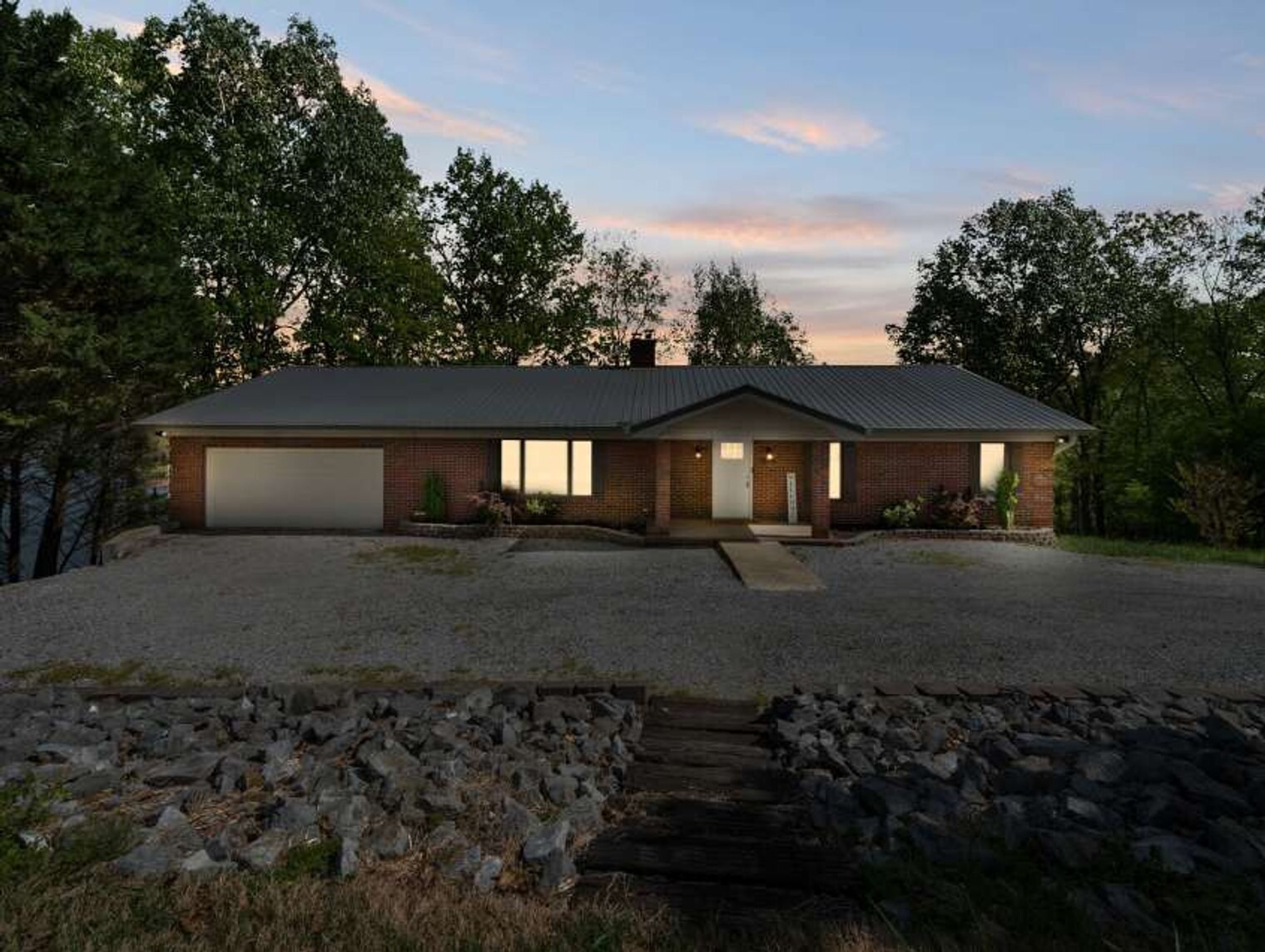 Building Photo - 81 Beech Point Dr