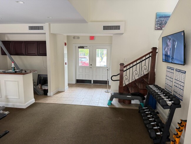 Building Photo - 2961 NE 185th St