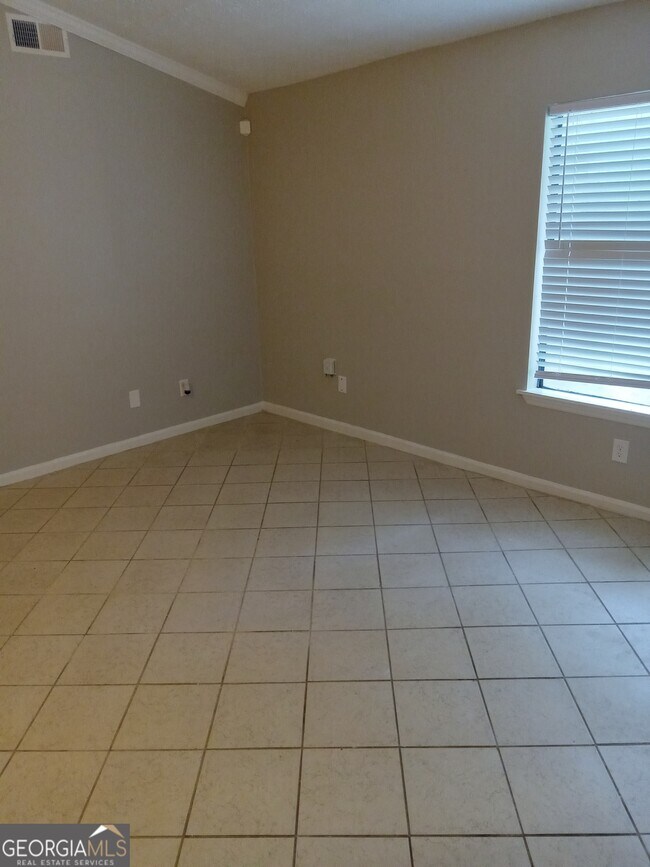 Building Photo - 9069 Sterling Ridge Ln