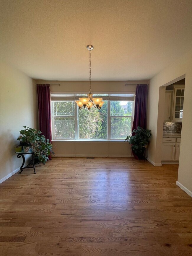 Building Photo - Sprawling Two-Story Home w/ Yard Maintenan...
