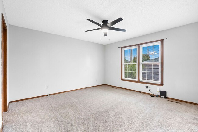 Building Photo - All-Brick Beauty on a Quiet Cul-de-Sac Nea...