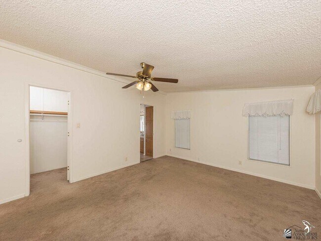 Building Photo - 12736 E 46th St