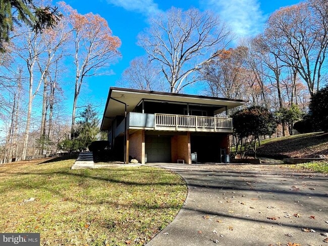 Building Photo - 9457 Boyds Turn Rd