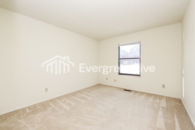 Building Photo - 6850 Deer Bluff Dr