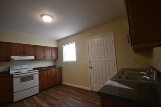 Building Photo - Pike Apartments