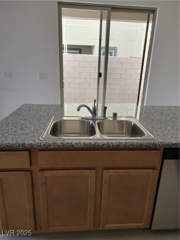 Building Photo - 11680 Hamilton Lk Ave