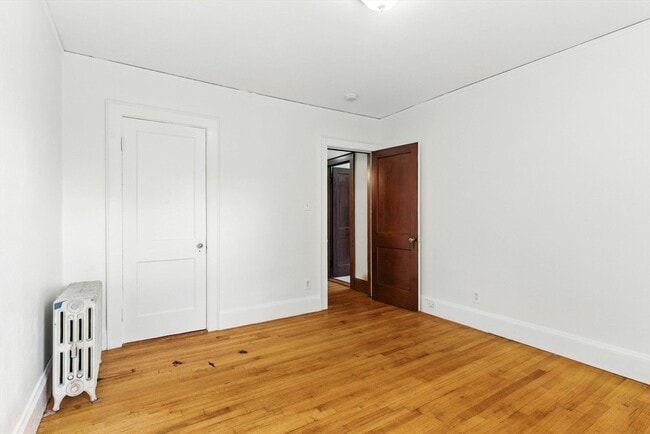 Building Photo - 29 Arbroth St