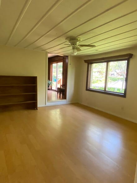 Building Photo - 106 Addison Ct