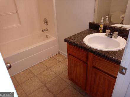 Building Photo - 636 Rayella Dr