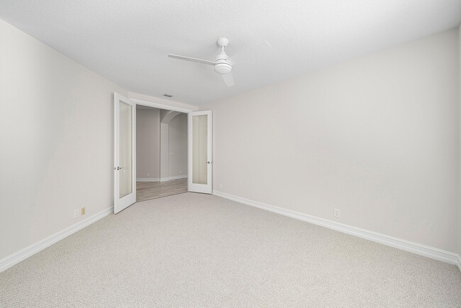 Building Photo - 106 Palm Bay Dr