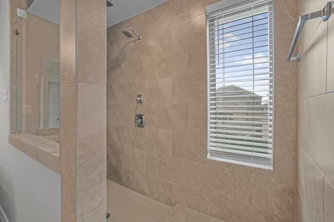 Building Photo - 1506 Sombras Dr