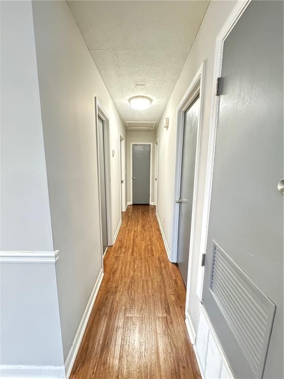 Building Photo - 2945 Sawgrass Trail SW