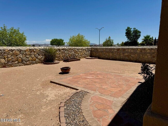 Building Photo - 14741 Bobby Joe Hill