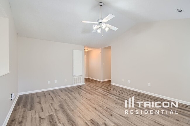 Building Photo - 280 Cornwallis Way